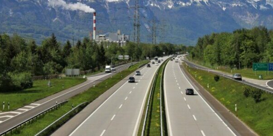 Brennero: divieto di circolazione per i mezzi pesanti il 20 e il 30 maggio 2024