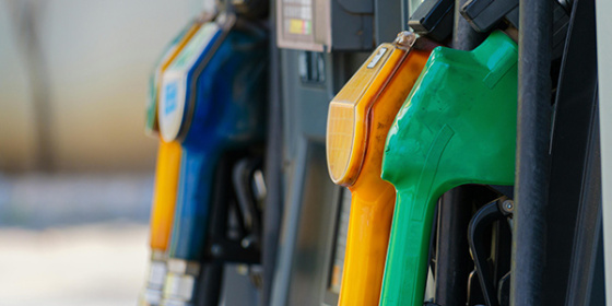 Caro carburante: pubblicata la legge che stanzia 300 milioni di euro per l’autotrasporto